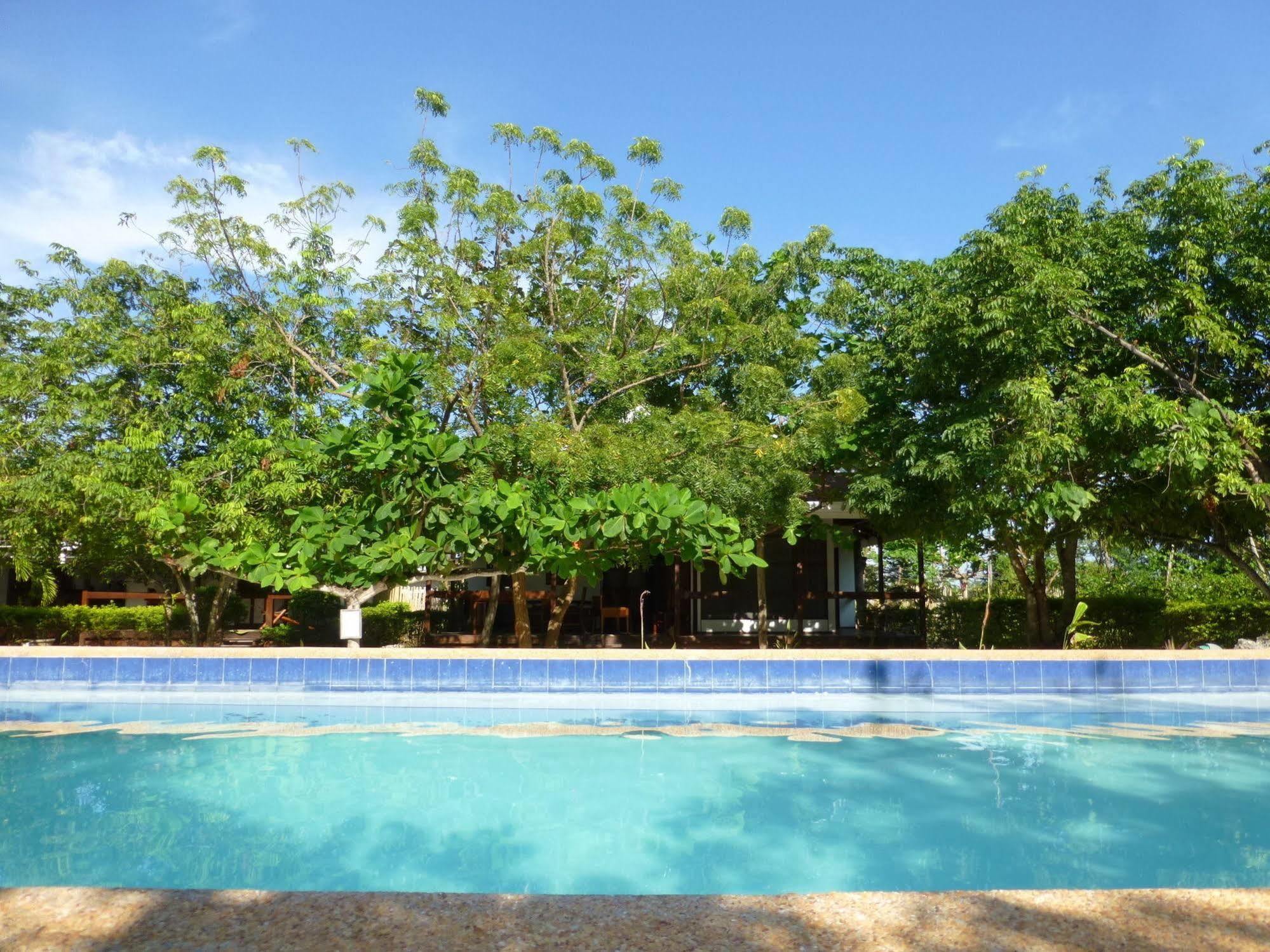 ทาลิมา บีช วิลล่า แอนด์ ไดฟ์ รีสอร์ท Cebu ภายนอก รูปภาพ